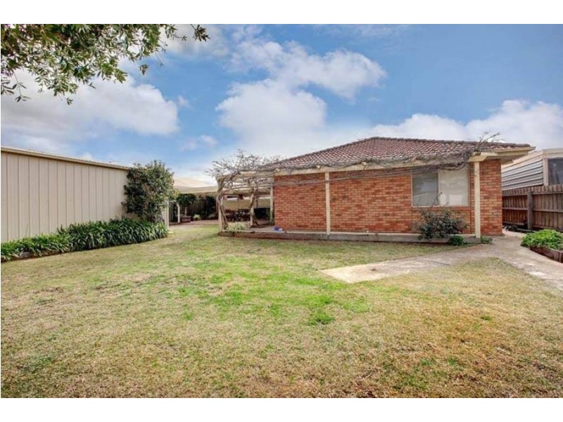 273 Centenary Avenue, Melton West VIC 3337