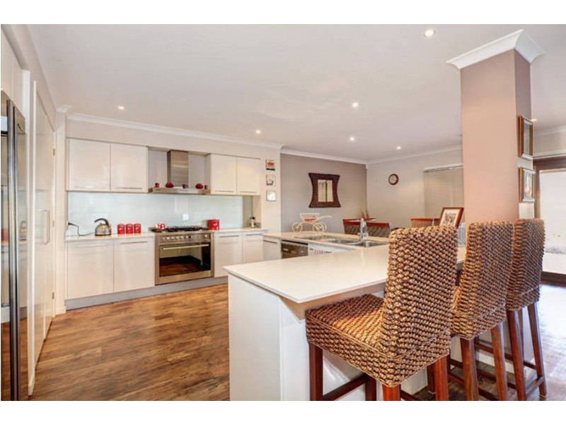 6 Northgate Drive, Melton West VIC 3337