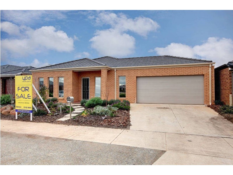 18 Moonah Avenue, Brookfield VIC 3338