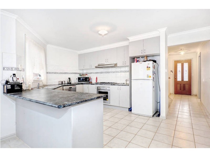 25 Scarborough  Cres, Melton VIC 3337