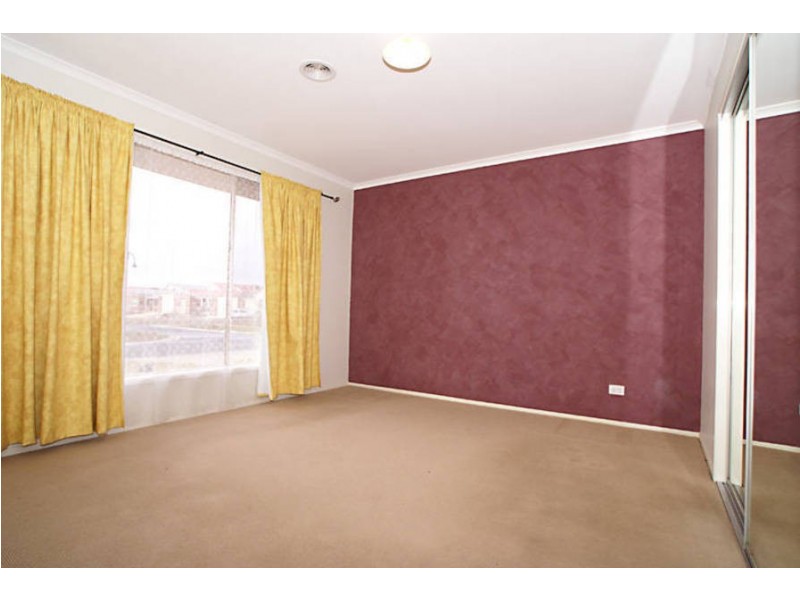 27 Ridgeway, Melton West VIC 3337