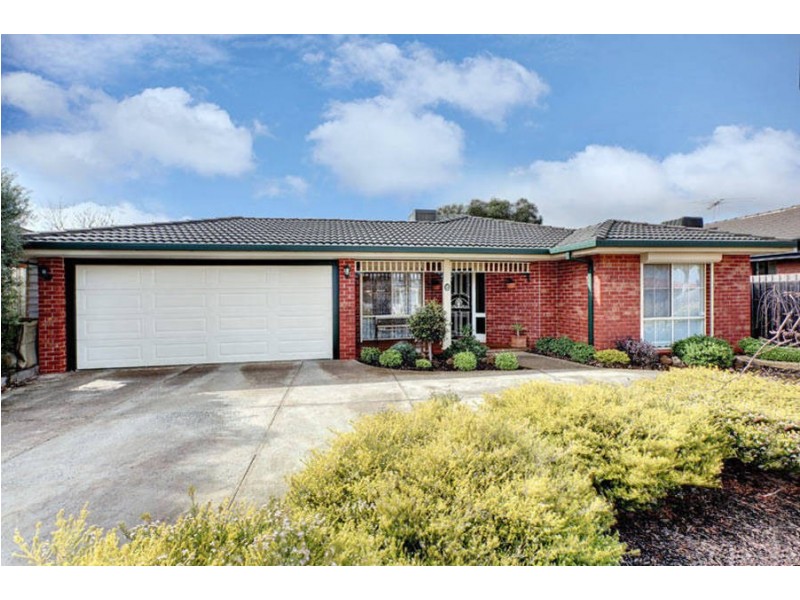 13 Ruairi Court, Kurunjang VIC 3337