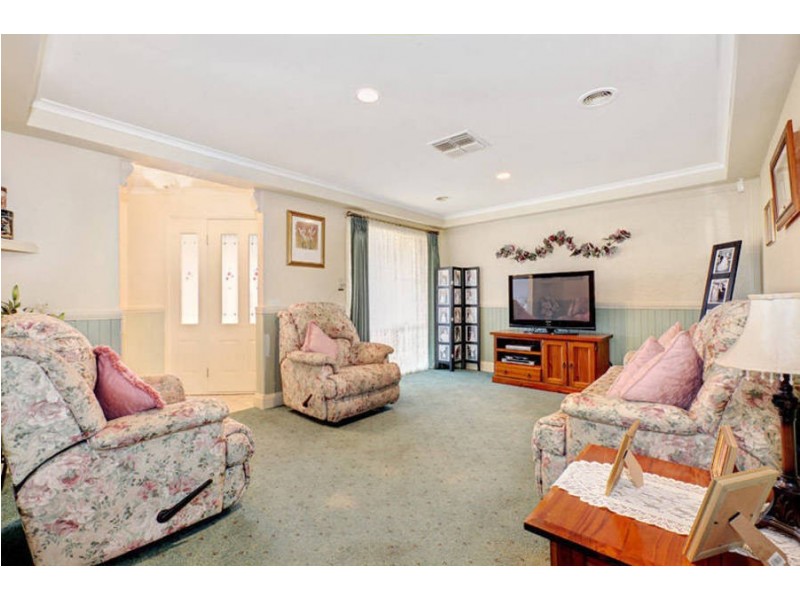 13 Ruairi Court, Kurunjang VIC 3337