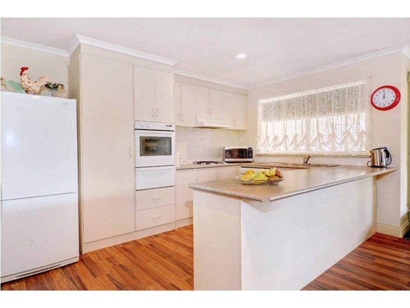 13 Ruairi Court, Kurunjang VIC 3337