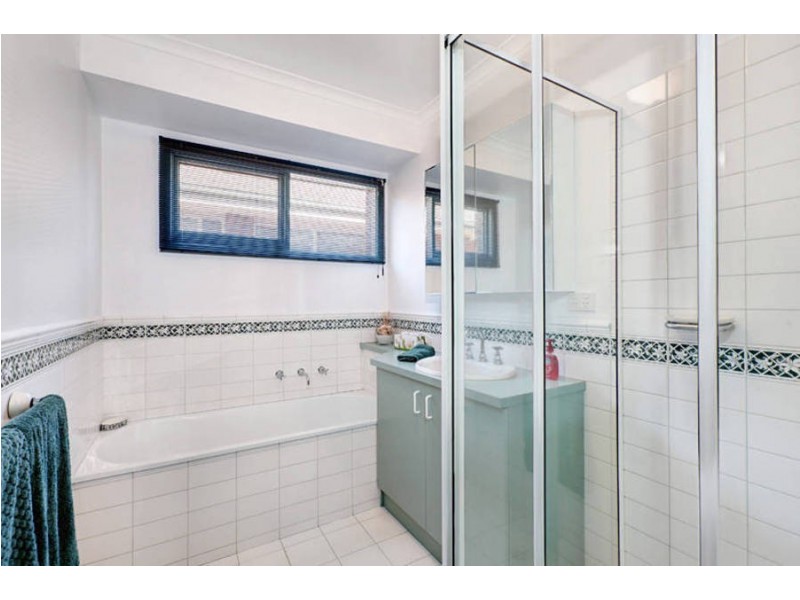 26 Trethowan Avenue, Melton West VIC 3337