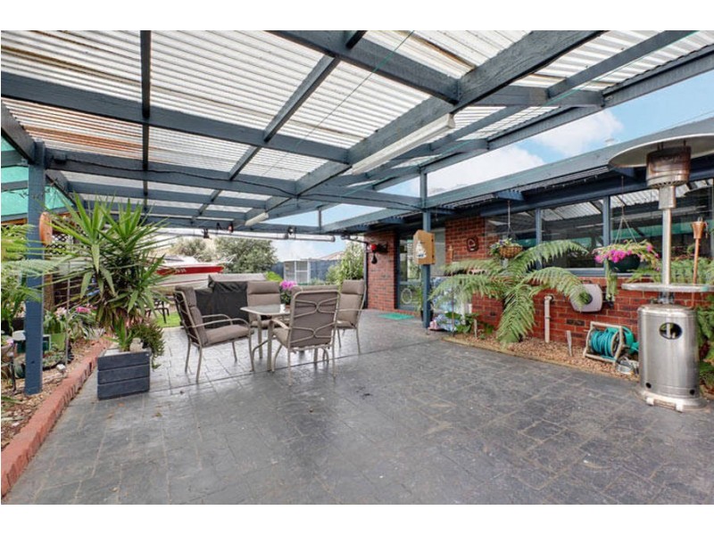 26 Trethowan Avenue, Melton West VIC 3337