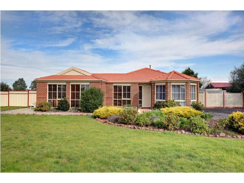 32 Gloaming Ride, Kurunjang VIC 3337