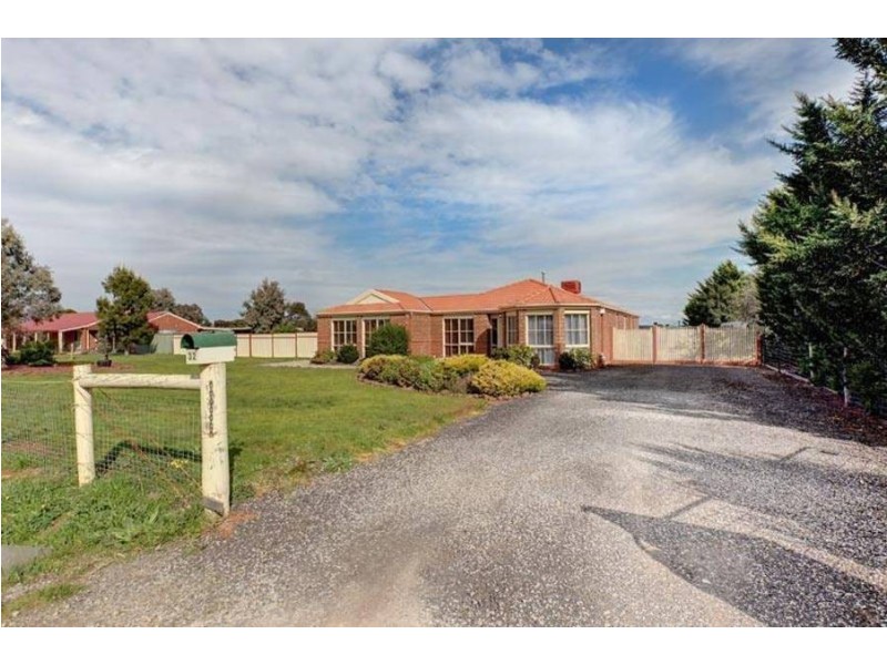 32 Gloaming Ride, Kurunjang VIC 3337