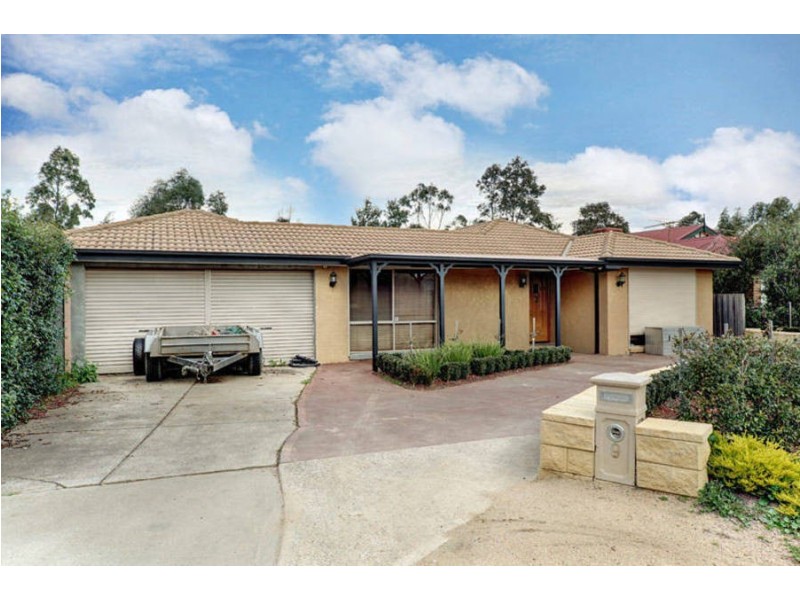 9 PASCOE COURT, Melton West VIC 3337