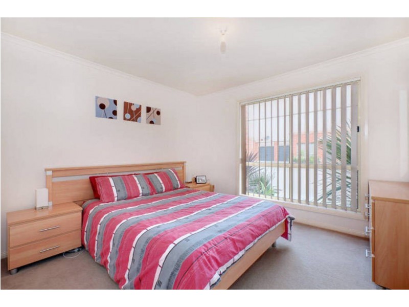 7/44-50 Phillip Street, Melton South VIC 3338