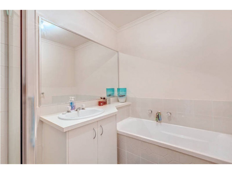 7/44-50 Phillip Street, Melton South VIC 3338