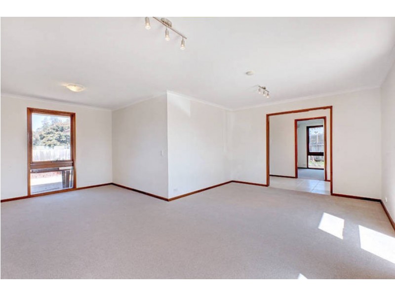 8 Tarwin Court, Brookfield VIC 3338