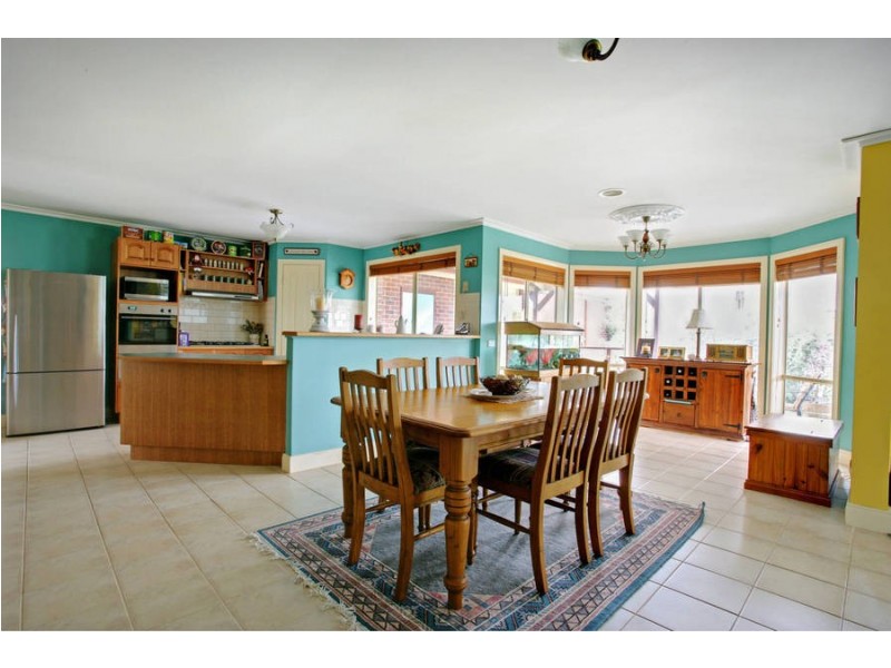 31 Fleetwood Circuit, Melton West VIC 3337