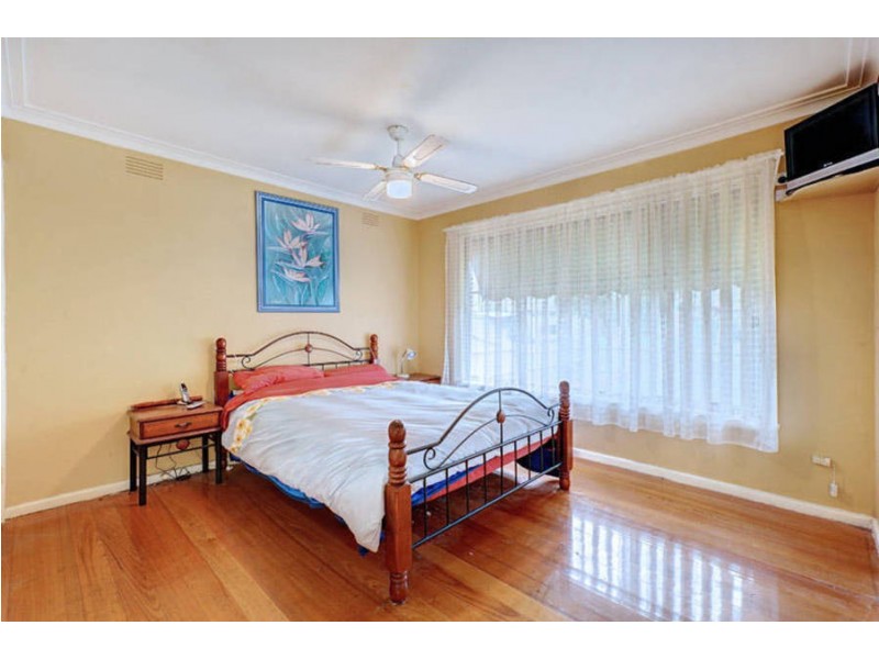 45 Marina Drive, Melton VIC 3337