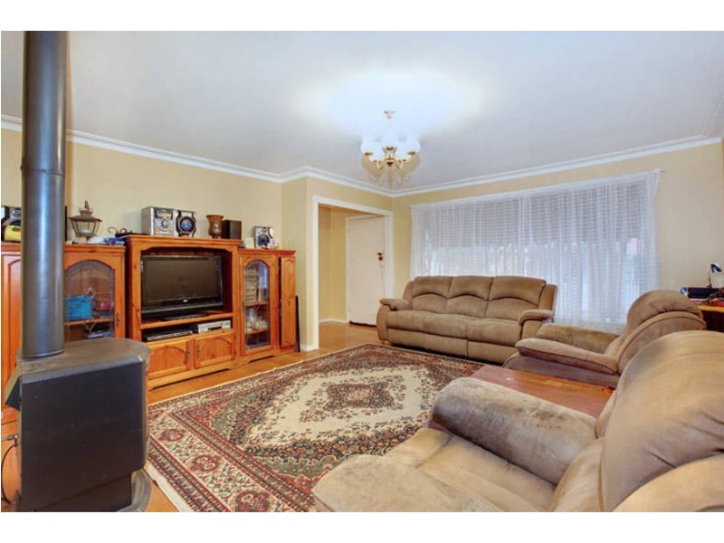 45 Marina Drive, Melton VIC 3337