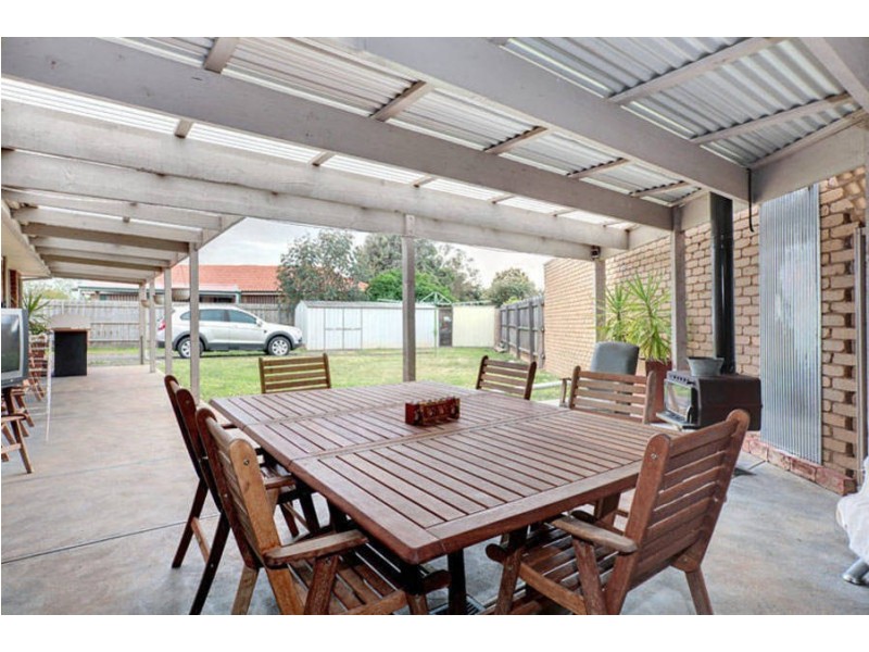 1 Hume Avenue, Melton South VIC 3338