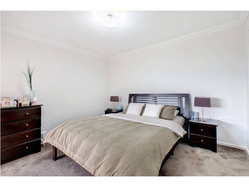 1 Hume Avenue, Melton South VIC 3338