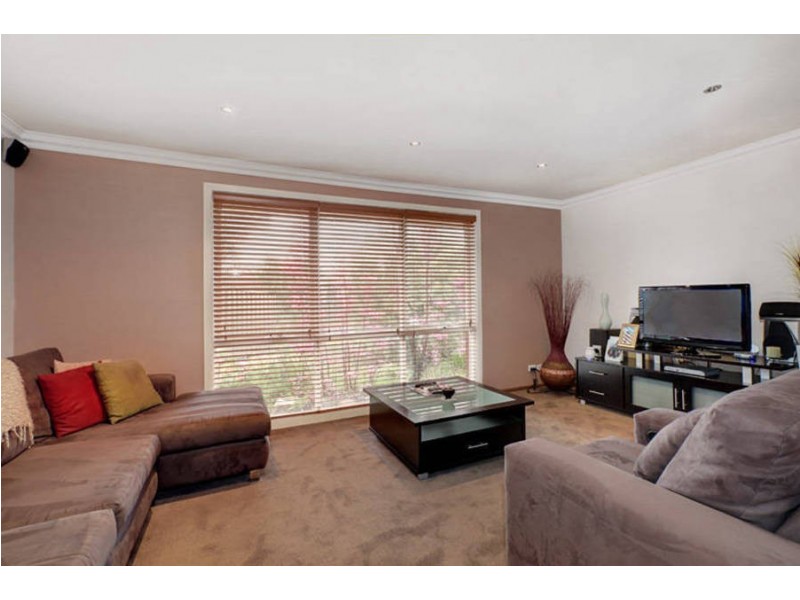 1 Hume Avenue, Melton South VIC 3338