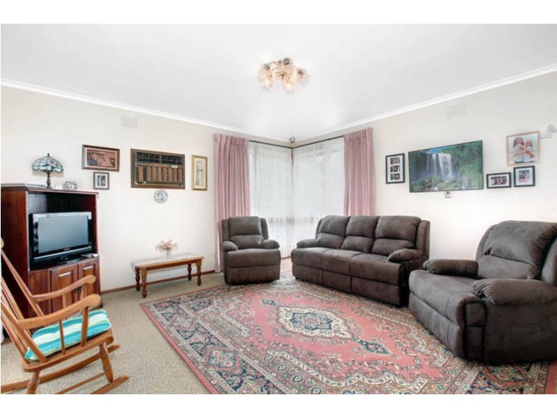 17 Hudson Place, Melton VIC 3337