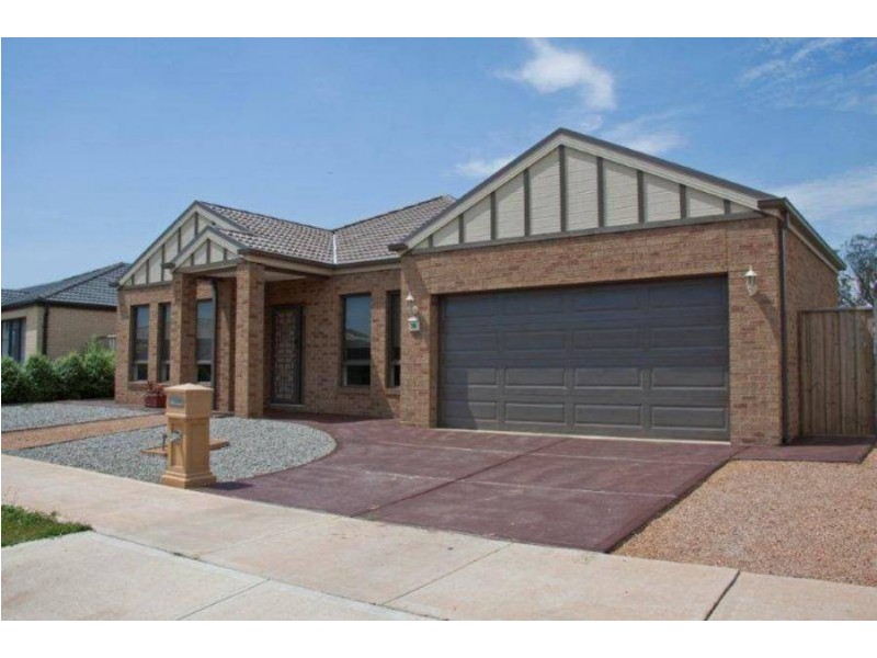 38 Panorama Drive, Melton West VIC 3337