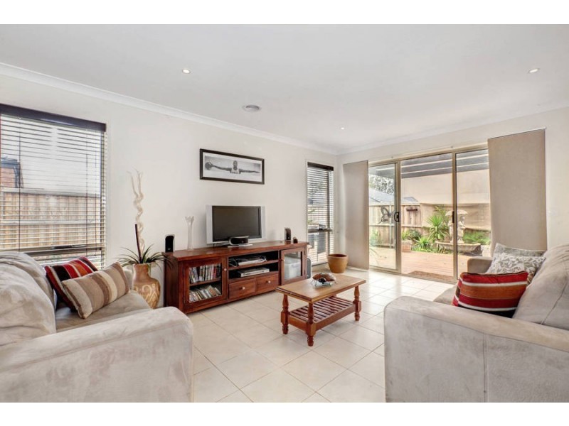 32 Panorama Drive, Melton West VIC 3337