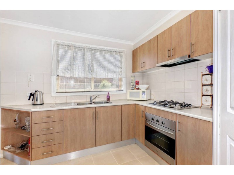 1/97 Dunvegan Drive, Kurunjang VIC 3337