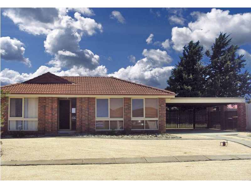 76 Hilton Way, Melton West VIC 3337