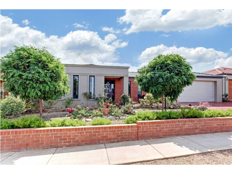 93 Westlake Drive, Melton West VIC 3337
