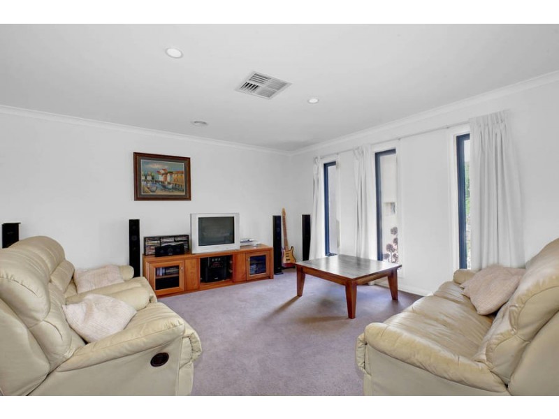 93 Westlake Drive, Melton West VIC 3337