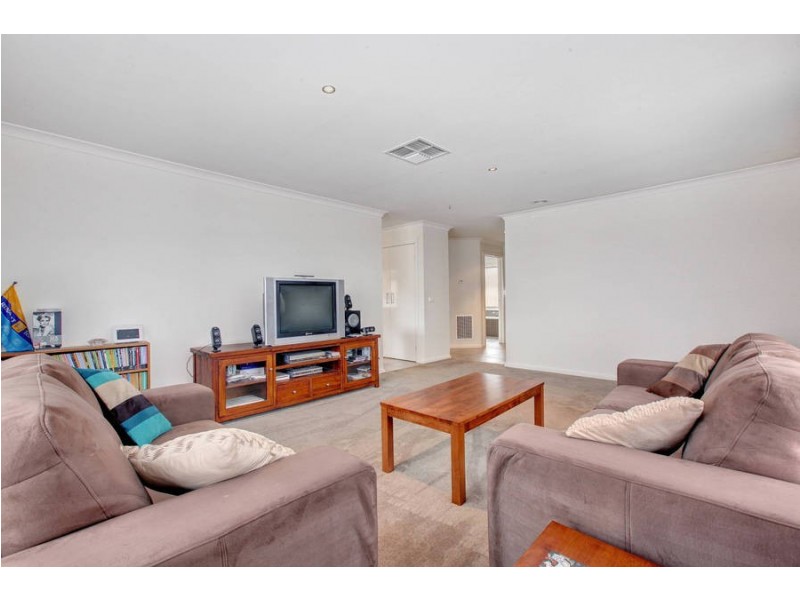 8 Black Knight Way, Kurunjang VIC 3337