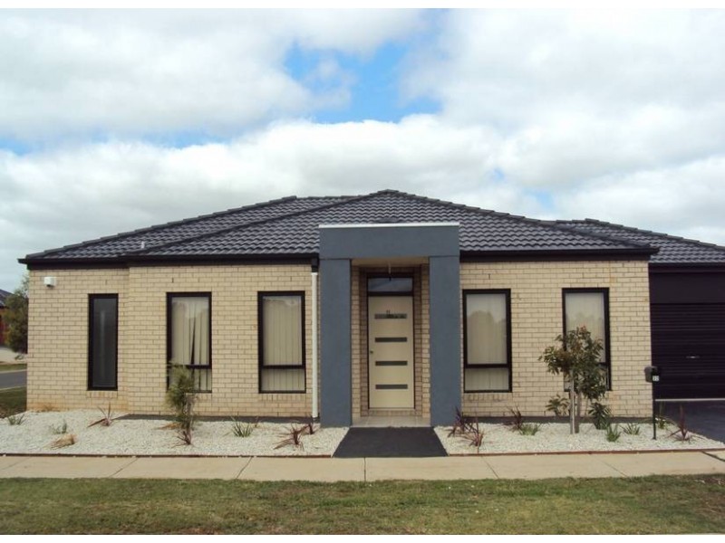 32 The Embankment, Kurunjang VIC 3337