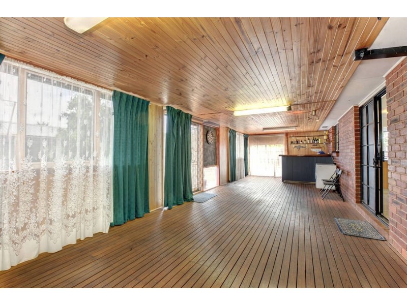 13 Rimfire Court, Melton West VIC 3337