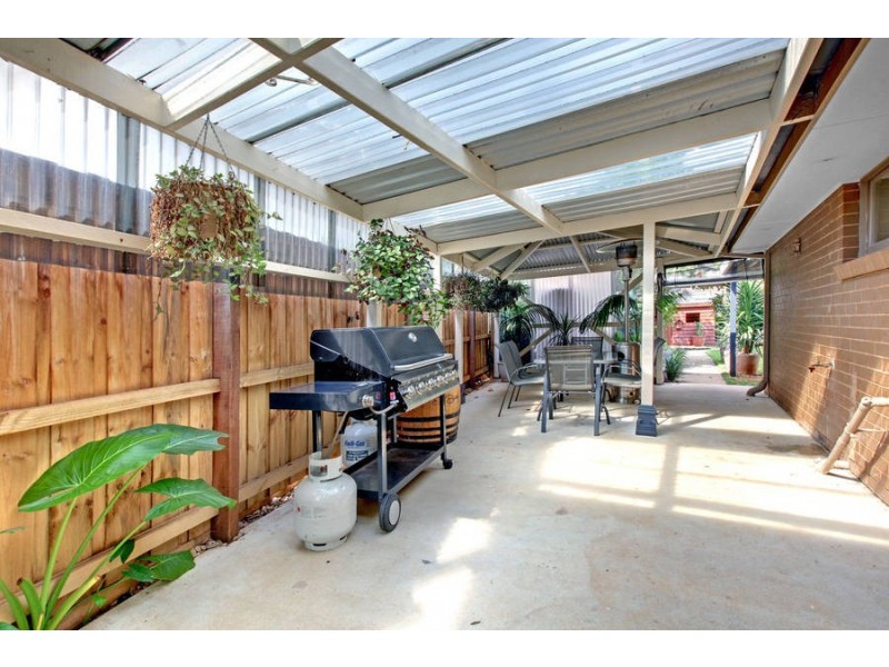 74 Rees Road, Melton South VIC 3338