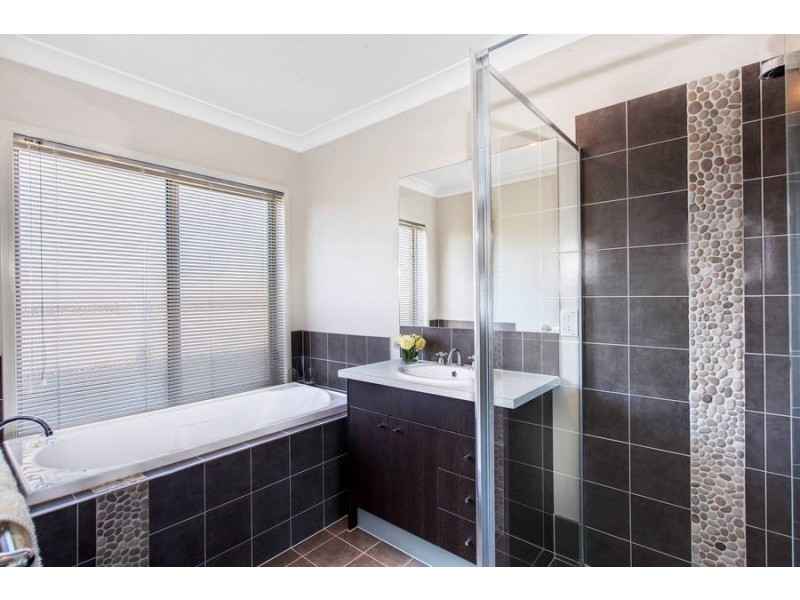 12 Wordon Court, Kurunjang VIC 3337