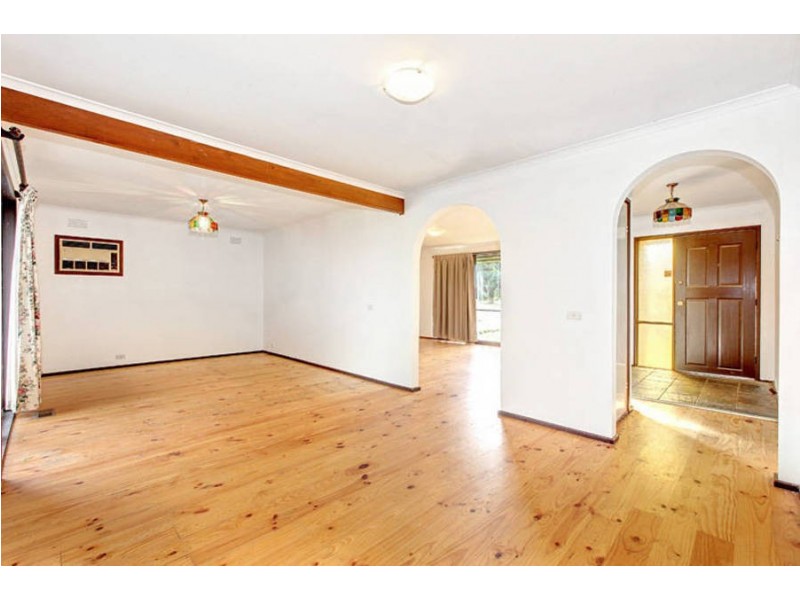 11 Hawkins Place, Melton VIC 3337