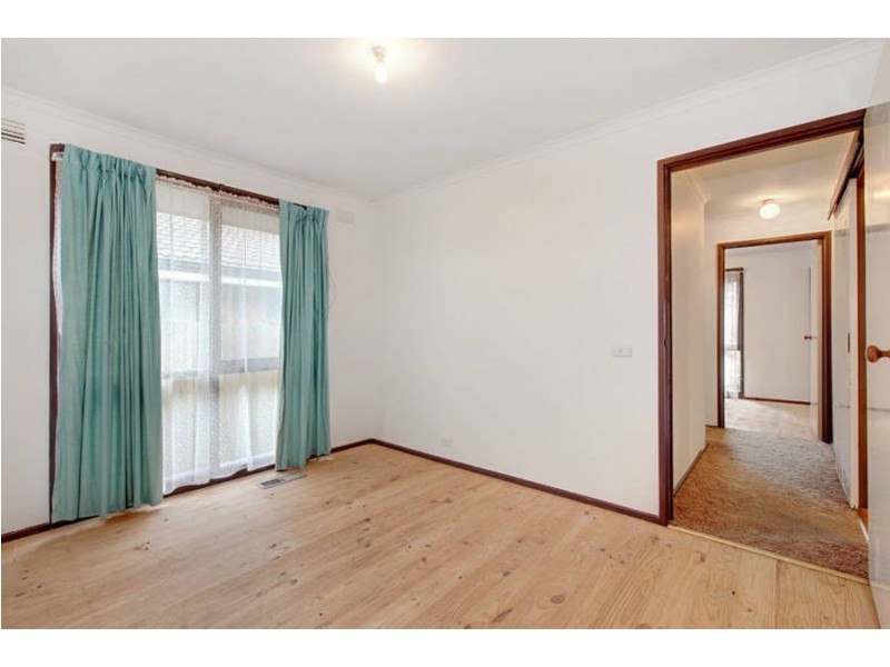 11 Hawkins Place, Melton VIC 3337