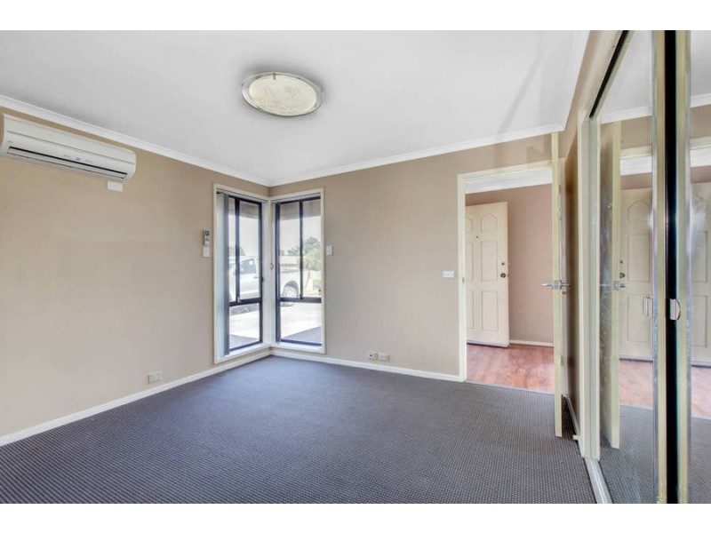 1/22 Smoult Drive, Kurunjang VIC 3337