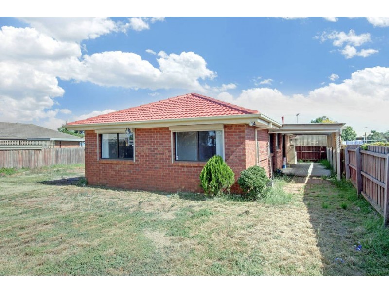 1/22 Smoult Drive, Kurunjang VIC 3337