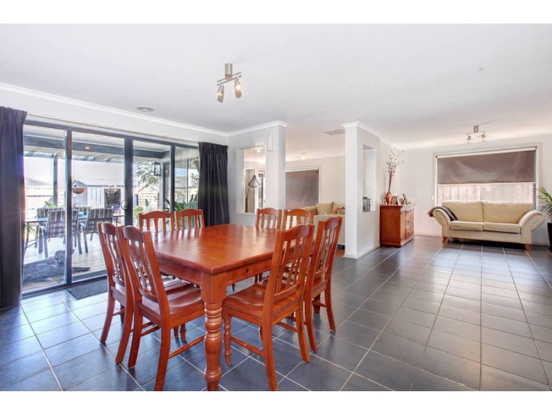 20 Sirius Way, Kurunjang VIC 3337