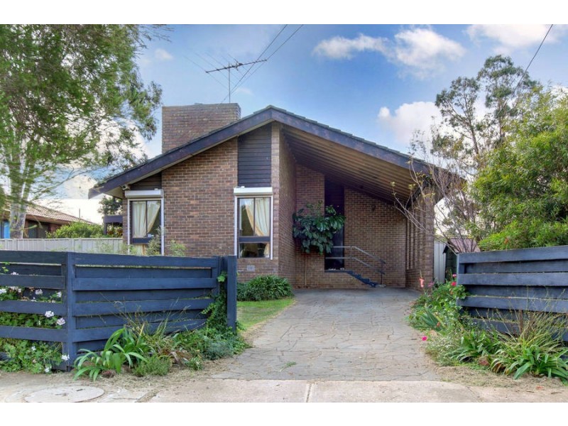 48 Manson Drive, Melton South VIC 3338