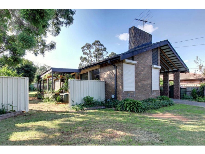 48 Manson Drive, Melton South VIC 3338