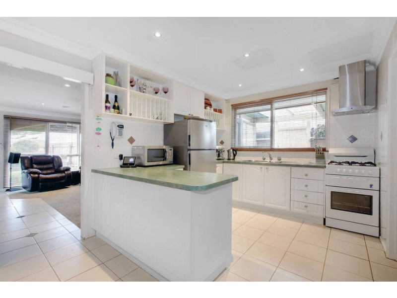 74 Rees Road, Melton South VIC 3338