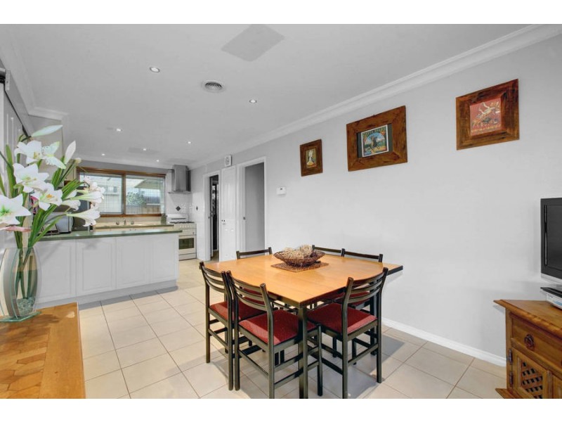 74 Rees Road, Melton South VIC 3338