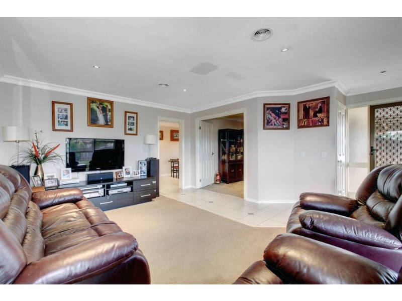 74 Rees Road, Melton South VIC 3338