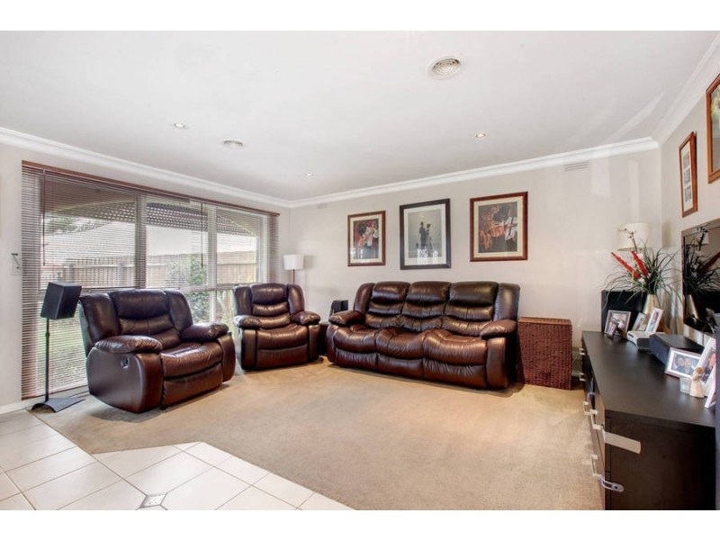 74 Rees Road, Melton South VIC 3338