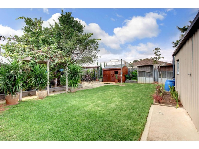 74 Rees Road, Melton South VIC 3338