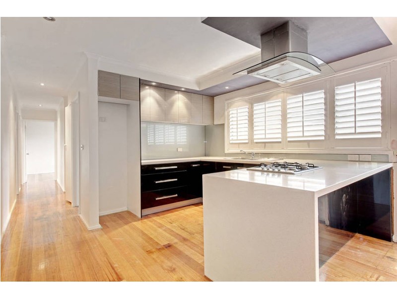 37 Rathdowne Circuit, Melton West VIC 3337