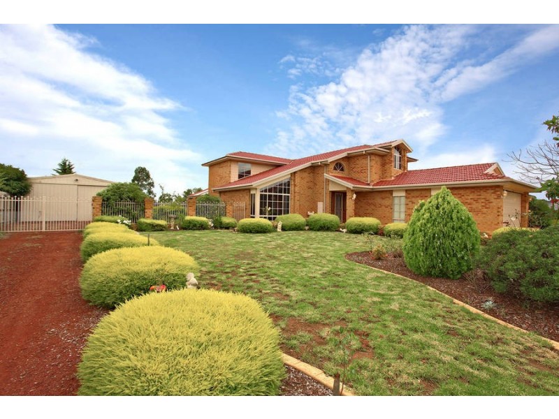 52 Maplewood Close, Brookfield VIC 3338