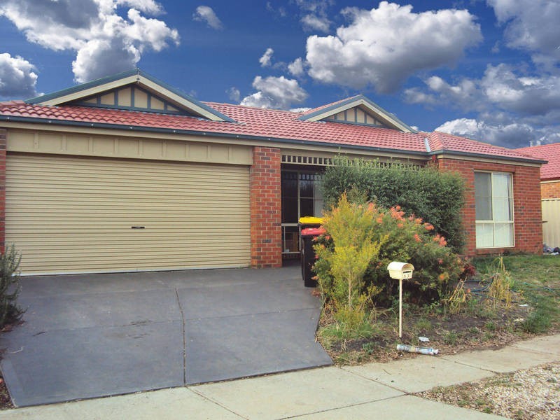 63 Featherhead Way, Melton West VIC 3337