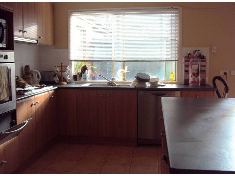 63 Featherhead Way, Melton West VIC 3337